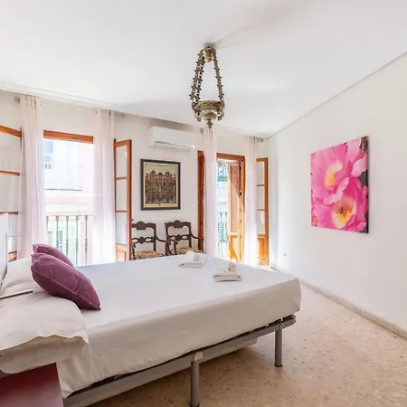 Holi-Rent Pajaritos Appartement Sevilla Buitenkant foto